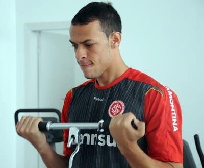 Felipe veio do interior de S&atilde;o Paulo e atua na primeia fun&ccedil;&atilde;o do meio-campo