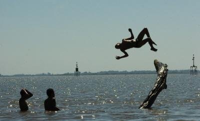 Ga&uacute;chos devem enfrentar temperatura de quase 40&ordm;C no fim de semana