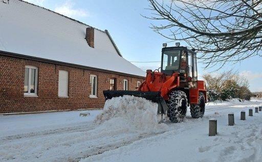 Neve e frio paralisam a Europa &agrave;s v&eacute;speras do Natal