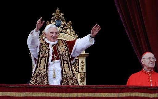 Papa passa bem ap&oacute;s queda e mant&eacute;m agenda de Natal