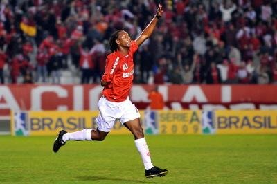 Ap&oacute;s 20 dias de negocia&ccedil;&atilde;o, Andrezinho continua no Inter