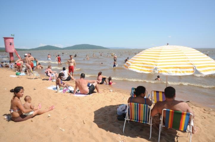 A tarde de sol e o calor incentivaram os momentos de confraterniza&ccedil;&atilde;o