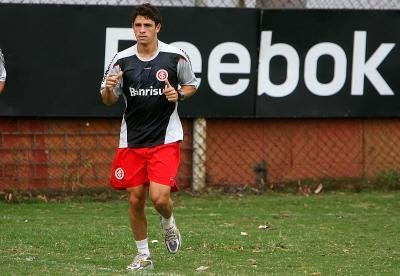 Inter recha&ccedil;a oferta por Giuliano