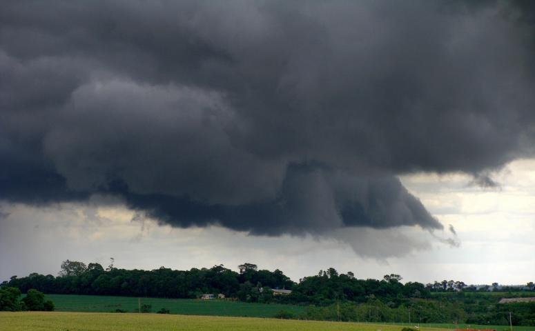 Nuvens escuras chegam ao Interior ga&uacute;cho