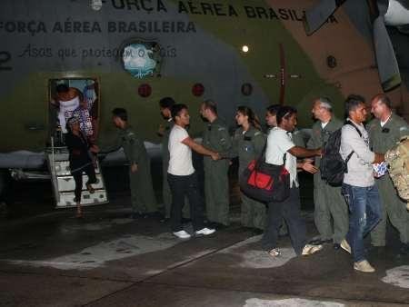 Avi&atilde;o da FAB trouxe brasileiros v&iacute;timas de ataques no Suriname