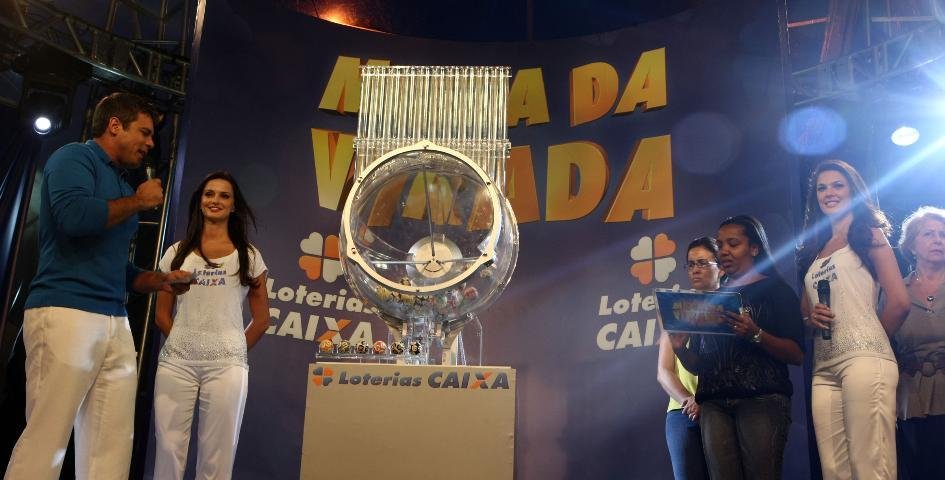Milh&otilde;es de brasileiros apostaram no sorteio recorde da Mega Sena