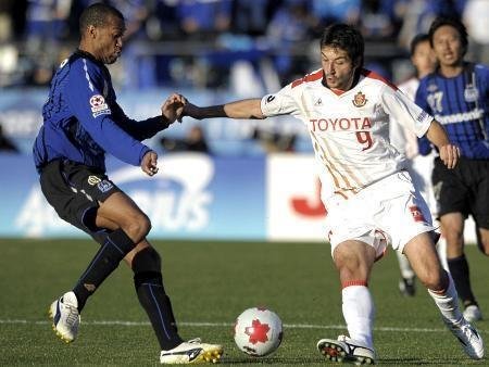 Com gol de Lucas, Gamba Osaka ganha primeiro t&iacute;tulo do ano