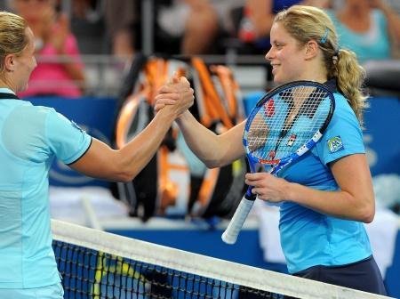 Clijsters vence na estreia no Torneio de T&ecirc;nis de Brisbane