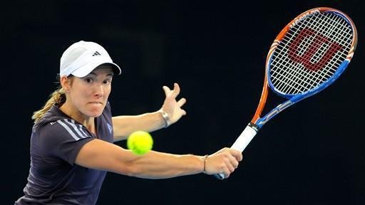 Justine Henin volta ao t&ecirc;nis com vit&oacute;ria em Brisbane