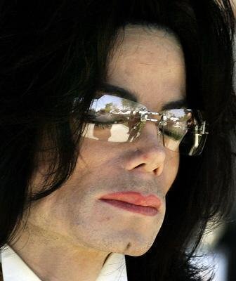 M&uacute;sica in&eacute;dita de Michael Jackson foi composta em parceria com Lenny Kravitz