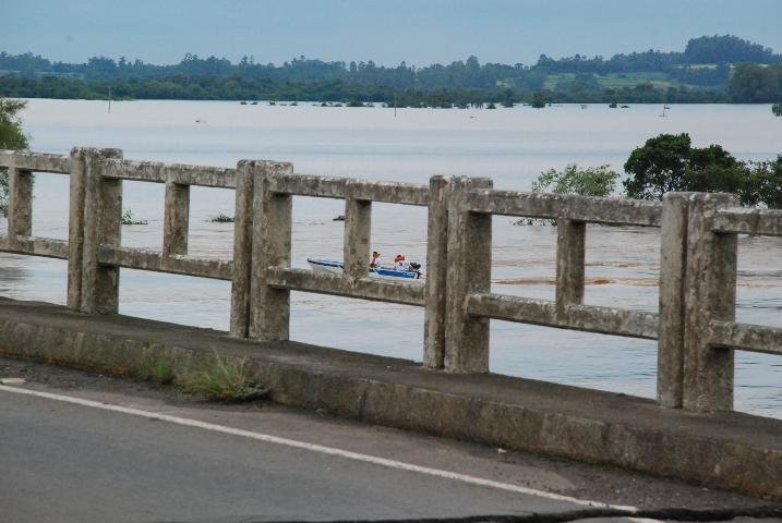 Ponte tombou no munic&iacute;pio de Agudo na manh&atilde; desta ter&ccedil;a