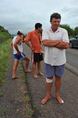 V&iacute;tima &eacute; socorrida com ferimentos leves