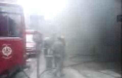Internauta flagra trabalho dos bombeiros em inc&ecirc;ndio no Centro da Capital