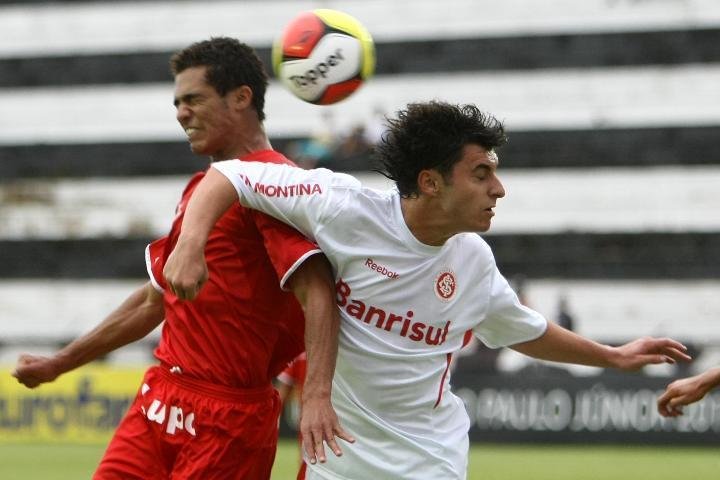 Derrota por 4 a 2 complica Inter na Copa S&atilde;o Paulo