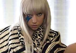 Grammy divulga v&iacute;deo sobre f&atilde;s de Lady GaGa