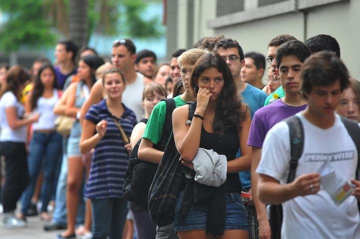 Primeiro dia do vestibular da UFRGS teve absten&ccedil;&atilde;o de 15,33%