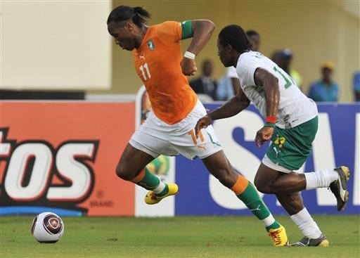 Mesmo com Drogba em campo, a Costa do Marfim apenas empatou em 0 a 0 com Burkina Fasso