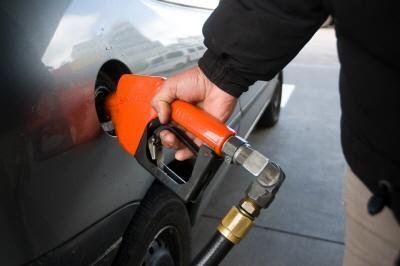 Menor teor de etanol pode elevar pre&ccedil;o da gasolina 