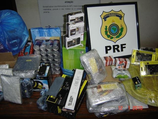PRF apreende mercadorias do Paraguai em Lajeado