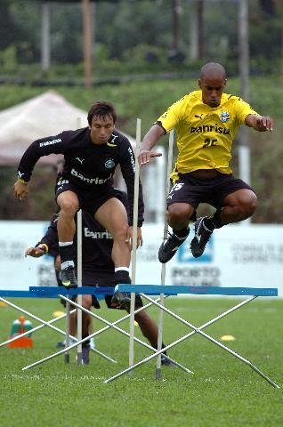 Ap&oacute;s goleada, Gr&ecirc;mio faz treino f&iacute;sico na Serra