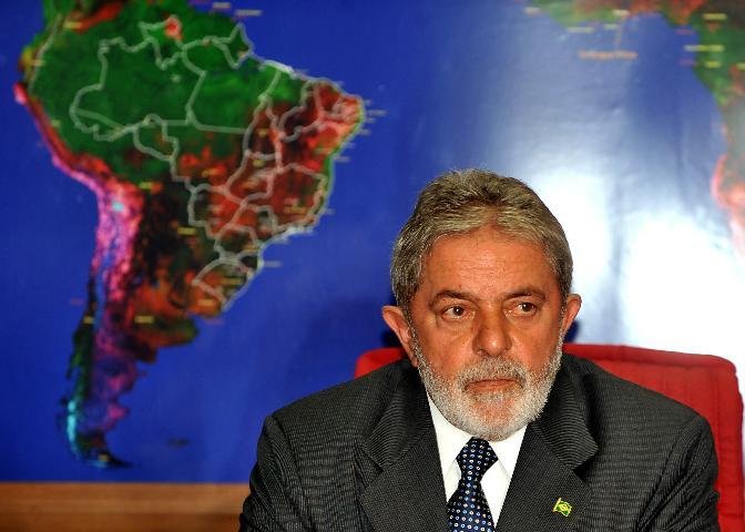 Lula decreta luto oficial de tr&ecirc;s dias por v&iacute;timas no Haiti