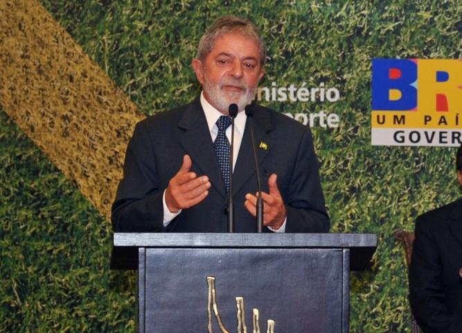 Lula prop&otilde;e a Obama que Brasil coordene a ajuda humanit&aacute;ria no Haiti