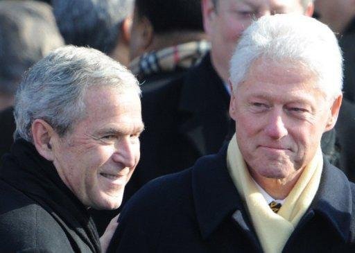 Bush ajudar&aacute; Bill Clinton a coordenar a ajuda ao Haiti