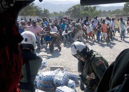 Caos provoca atraso na entrega da ajuda aos haitianos