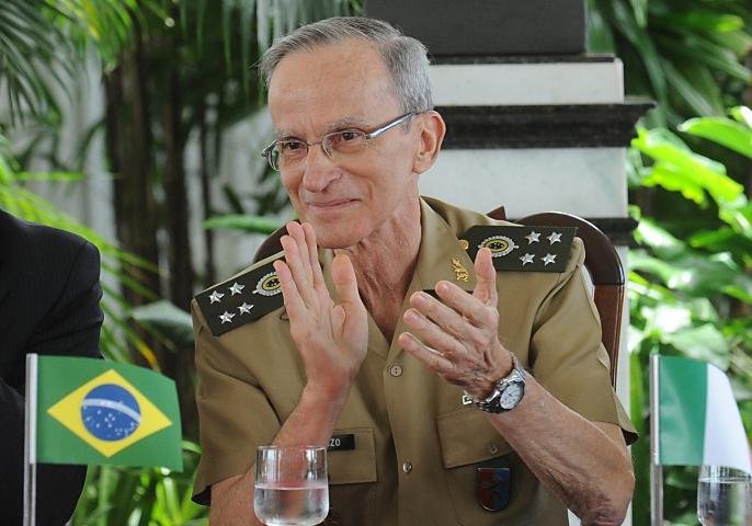 General Enzo Martins Peri fez um balan&ccedil;o da situa&ccedil;&atilde;o das tropas brasileiras no Haiti