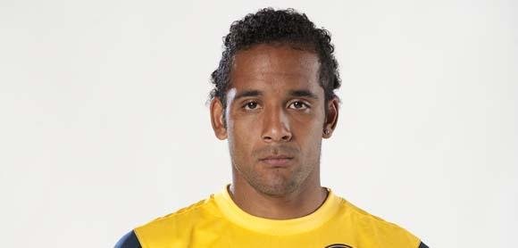 Pai de ex-meia do Gr&ecirc;mio &eacute; encontrado vivo no Haiti