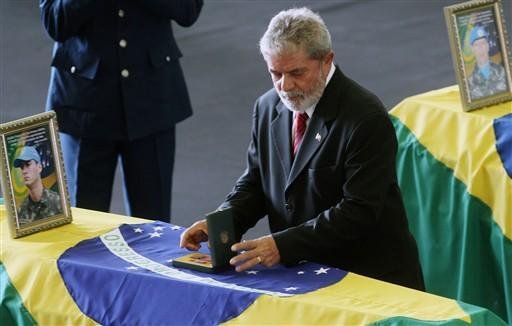Militares mortos no Haiti receberam homenagem p&oacute;stuma 