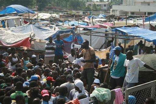 Haiti vai transferir 400 mil pessoas de Porto Pr&iacute;ncipe