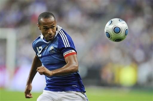 Thierry Henry faz doa&ccedil;&atilde;o para ajudar v&iacute;timas no Haiti