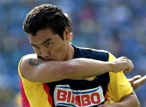Atacante Caba&ntilde;as segue com bala na cabe&ccedil;a e corre risco