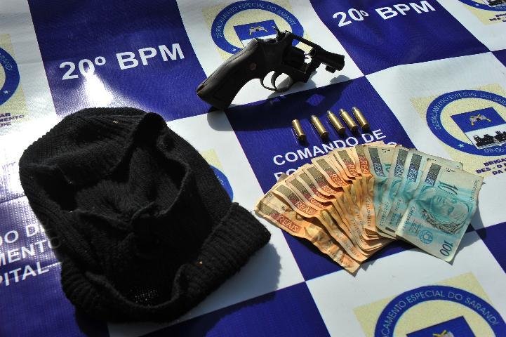 Homem &eacute; preso por sequestrar o filho 