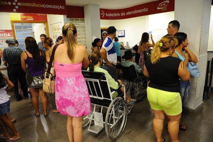 Cremers constata queda na superlota&ccedil;&atilde;o do Hospital Concei&ccedil;&atilde;o 