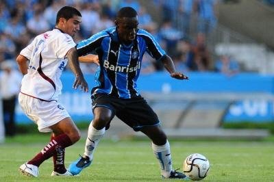 Hugo e outros tr&ecirc;s titulares est&atilde;o fora do jogo contra o Santa Cruz