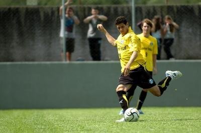 Contra o Santa Cruz, Gr&ecirc;mio ter&aacute; misto com jovens atletas