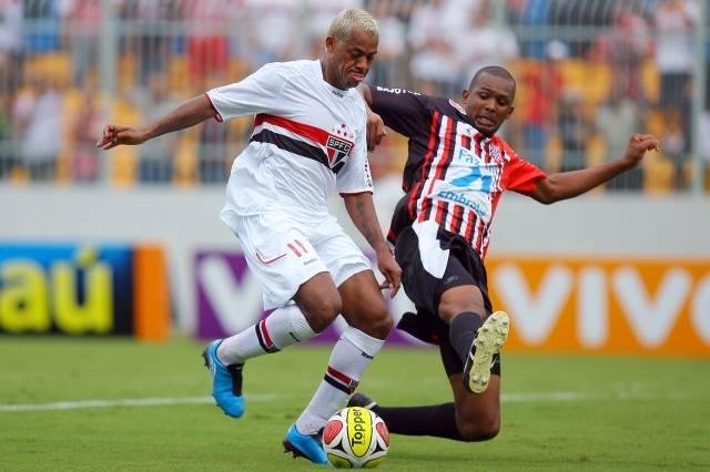 Marcelinho participou da vit&oacute;ria do S&atilde;o Paulo sobre o Paulista