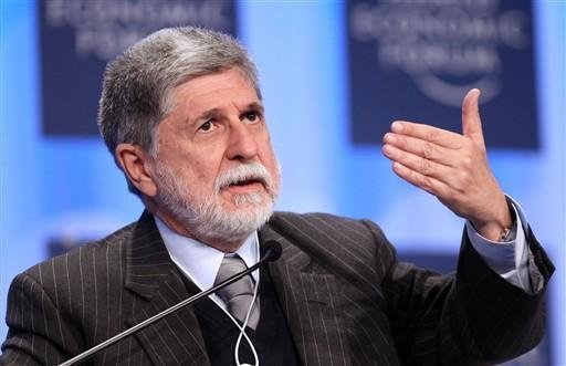 Ministro Celso Amorim leu na &iacute;ntegra a mensagem do presidente