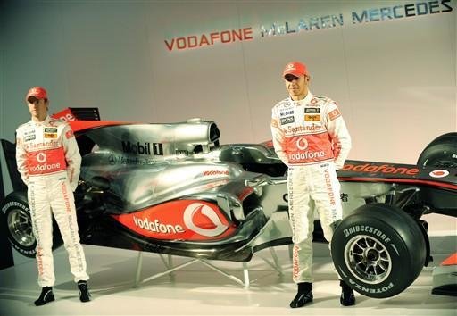 McLaren lan&ccedil;a carro com campe&otilde;es e design inovador