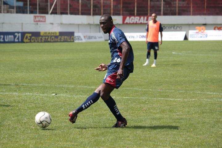 Cristian Borja est&aacute; confirmado no ataque contra o Novo Hamburgo