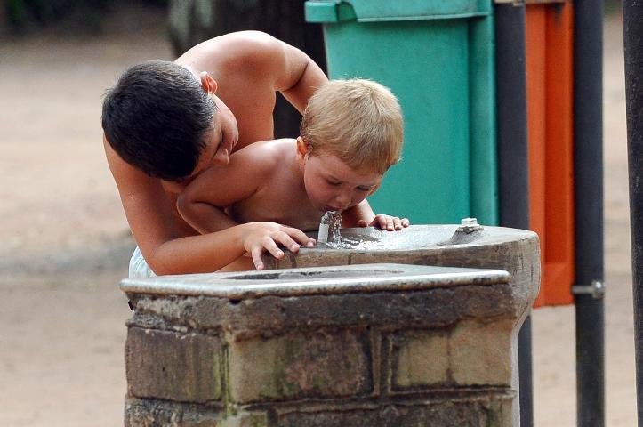 Termom&ecirc;tros marcaram 37,3&ordm;C nesta tarde