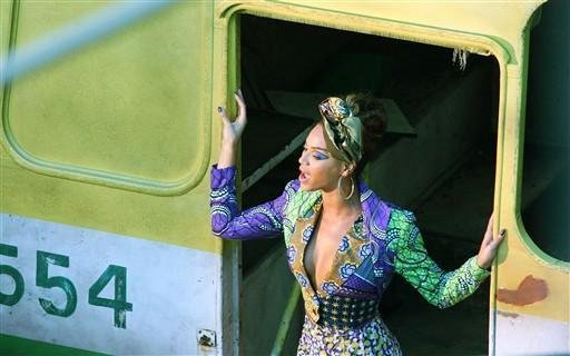 Beyonc&eacute; e Alicia Keys gravam v&iacute;deo no Rio