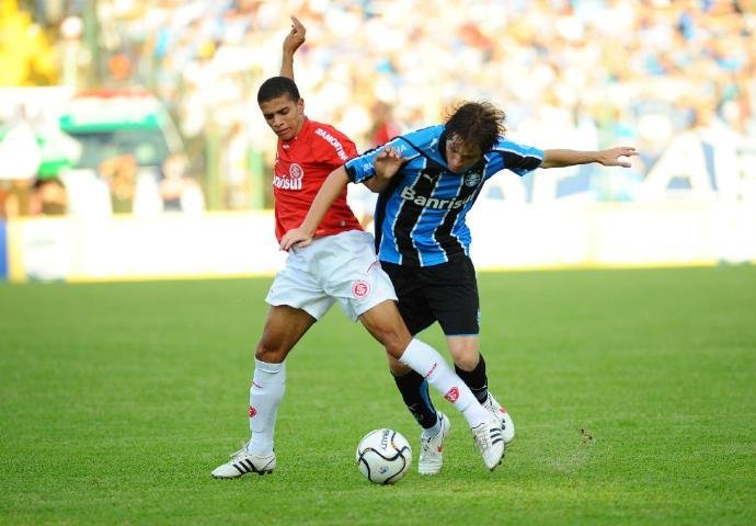Gr&ecirc;mio e Inter ainda se engalfinham por pontos que podem garantir vantagem no final do Gauch&atilde;o