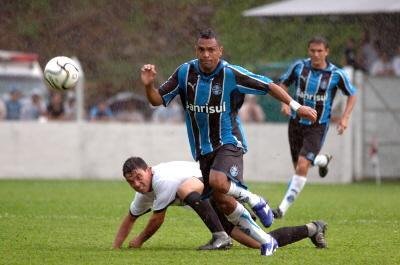 Leandro est&aacute; recuperado e volta ao time contra o S&atilde;o Jos&eacute;, neste s&aacute;bado, no Ol&iacute;mpico