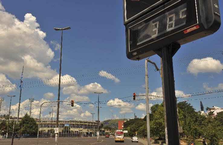 Term&ocirc;metros marcavam 38&ordm;C nas pr&oacute;ximidades do Ol&iacute;mpico