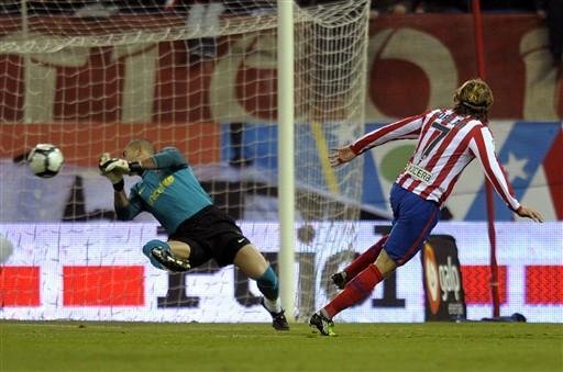 Invencibilidade do l&iacute;der Barcelona caiu diante do Atl&eacute;tico de Madrid
