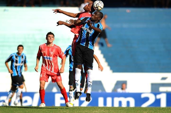 Hugo n&atilde;o joga desde a partida contra o S&atilde;o Luiz, mas est&aacute; liberado para voltar ao time do Gr&ecirc;mio