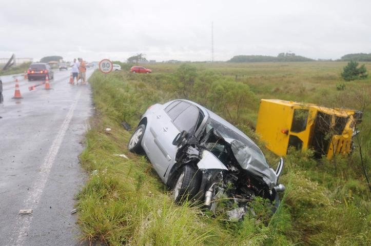 Motoristas devem evitar a Estrada do Mar at&eacute; as 21h